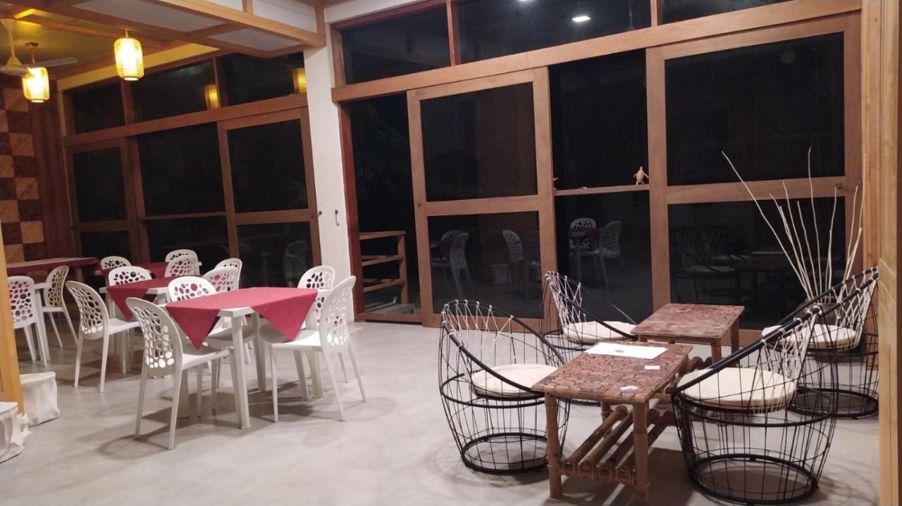 Finolhu Beach Guest House เฟลิดู ภายนอก รูปภาพ