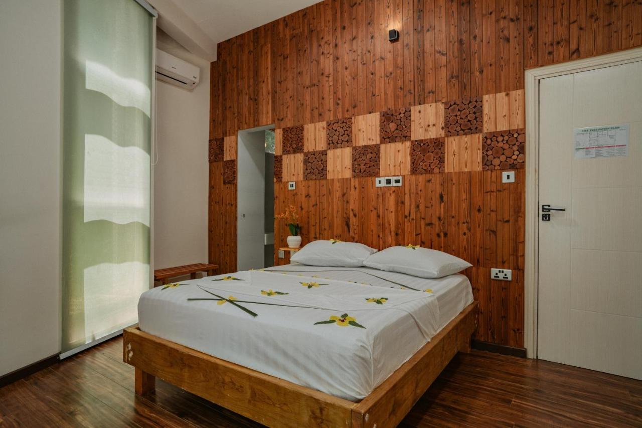 Finolhu Beach Guest House เฟลิดู ภายนอก รูปภาพ
