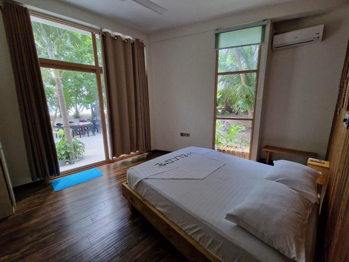 Finolhu Beach Guest House เฟลิดู ภายนอก รูปภาพ